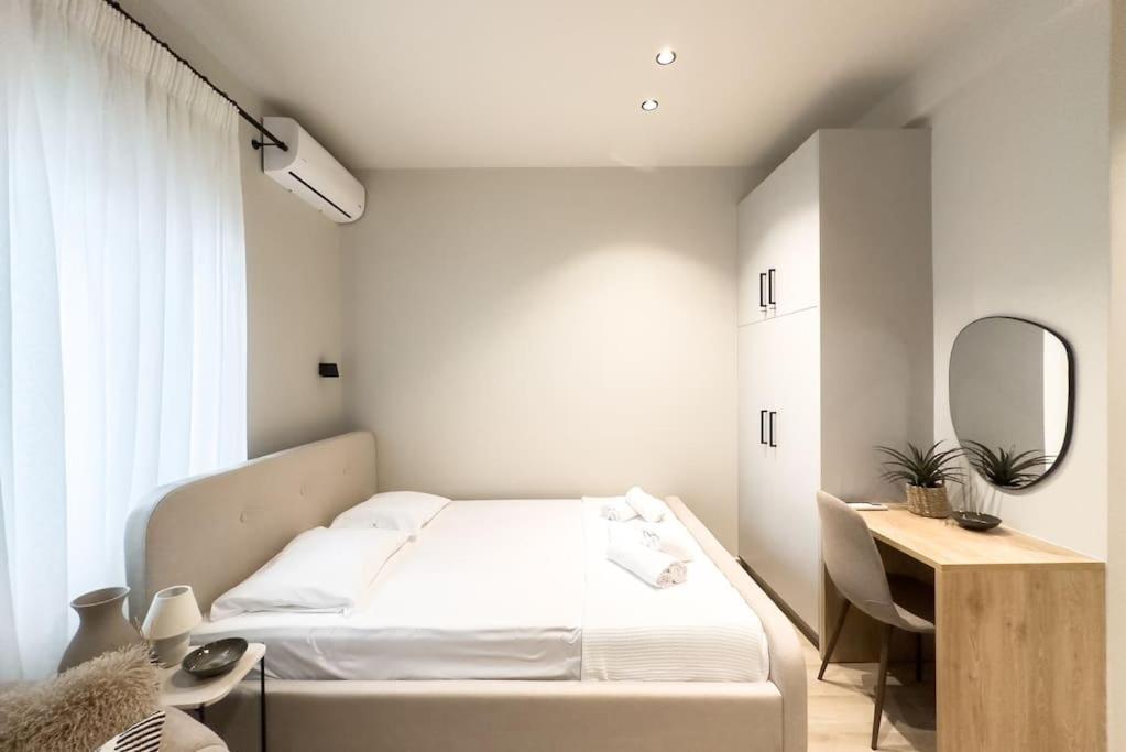 Athenian Luxe & Cozy Apartment Athens